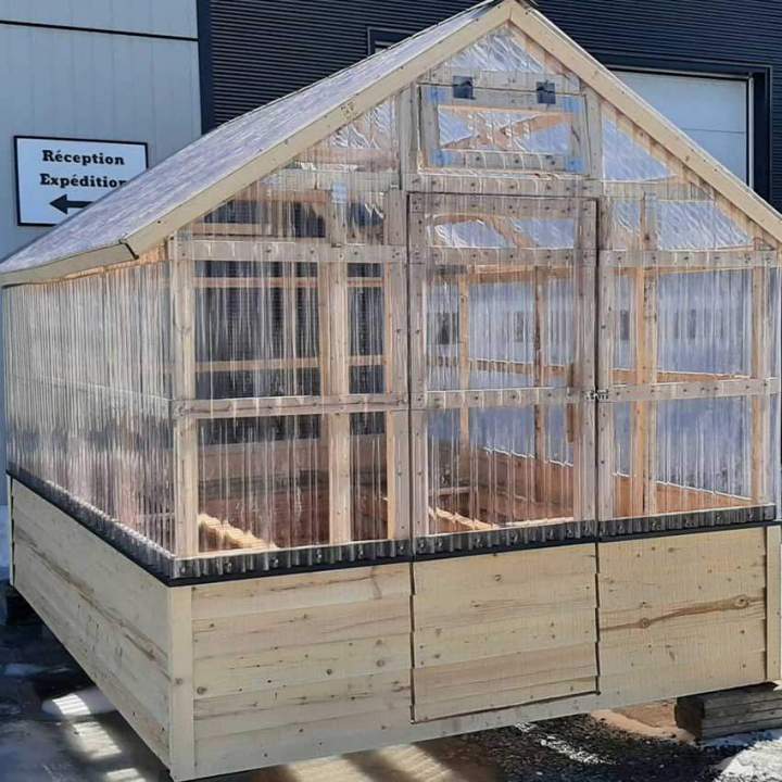 Composants modulaires prêts à assembler pour des constructions rapides.